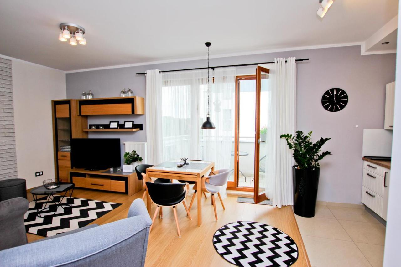 Visit Baltic - Platan Apartment ชวีโนวิชแจ ภายนอก รูปภาพ