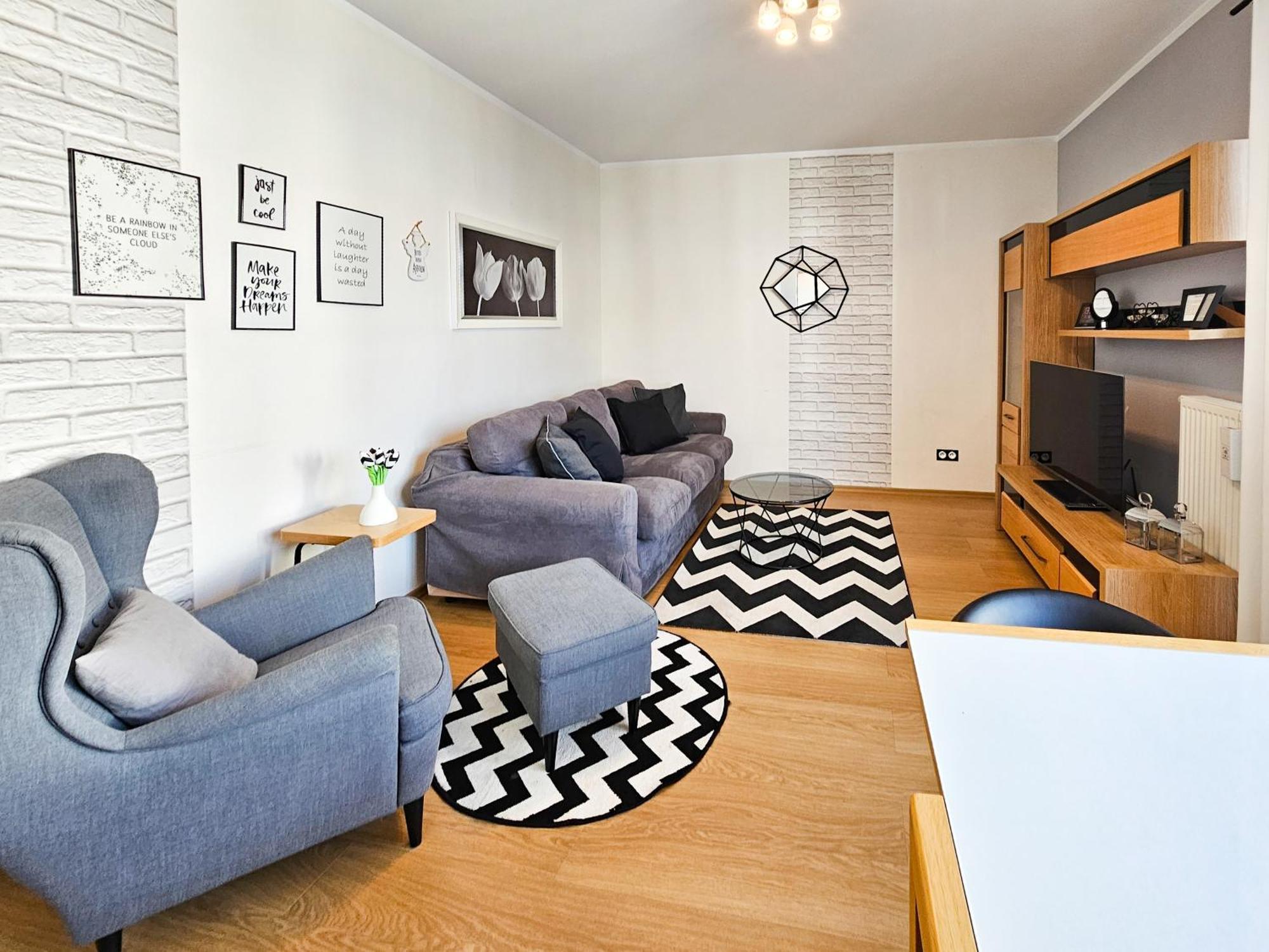Visit Baltic - Platan Apartment ชวีโนวิชแจ ภายนอก รูปภาพ